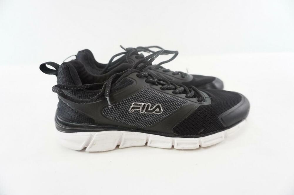 FILA MEN 8 USED BLACK/WHITE MESH RUNNING SNEAKERS